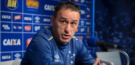 Paulo Bento treinou o Cruzeiro em 2016 • Washington Alves/Light Press/Cruzeiro