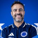 Ao vivo: assista à apresentação do técnico Artur Jorge no Cruzeiro