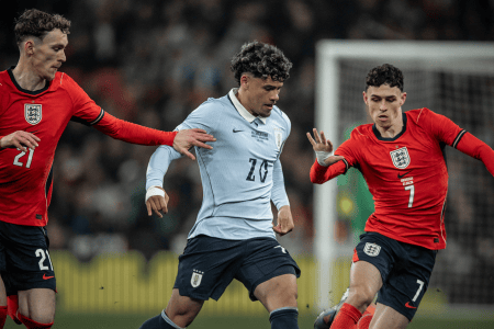 Inglaterra e Uruguai empataram amistoso em Wembley, Londres