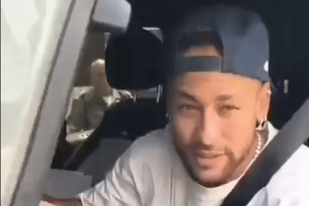 Fora da Seleção Brasileira, Neymar treinou no Santos