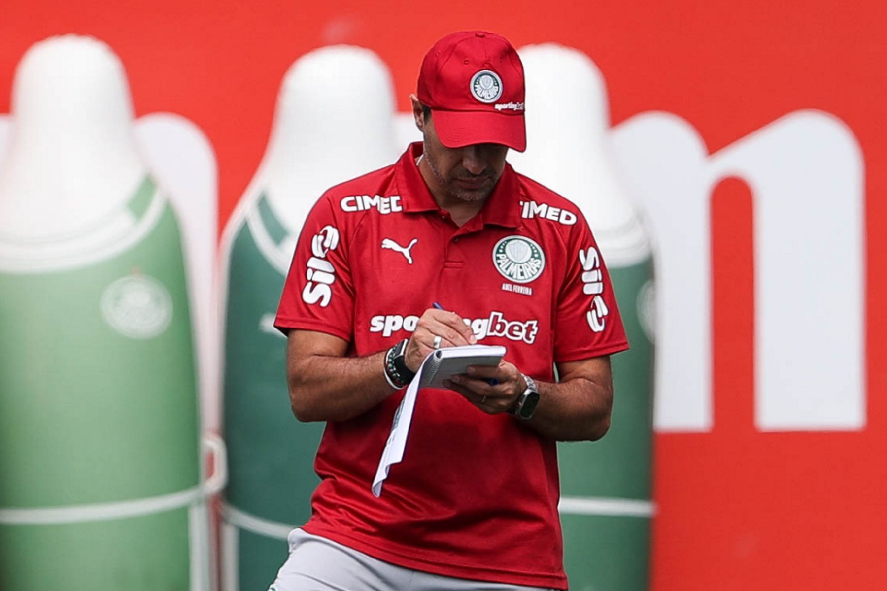 Palmeiras aguarda seis convocados e tem quatro desfalques contra o Grêmio
