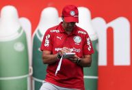 Palmeiras aguarda seis convocados e tem quatro desfalques contra o Grêmio