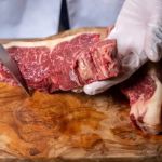 EUA devem flexibilizar importação de carne bovina para frear inflação; medida favorece Brasil