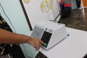Eleitores com mobilidade reduzida têm até 6 de maio para pedir seção acessível