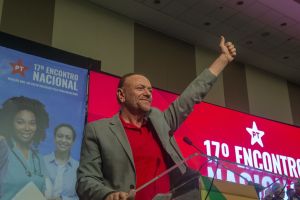 Presidente do PT defende reforma do Judiciário e aproximação com a sociedade