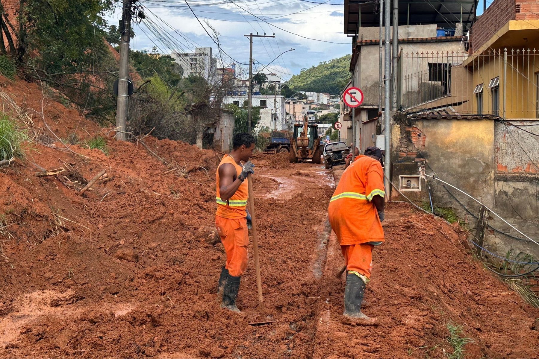 Dor e solidariedade: os relatos dos servidores do Demlurb sobre a tragédia das chuvas