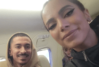 Irmão de Anitta é 'preso' em aeroporto de Paris após perder passaporte
