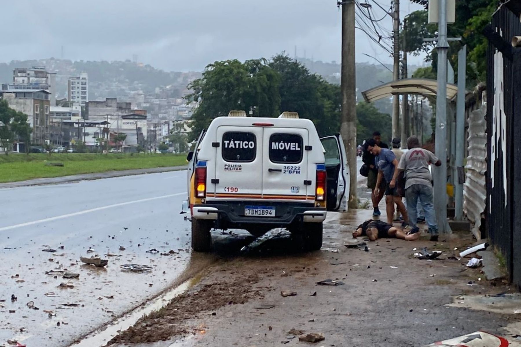 PMMG divulga nota após acidentes simultâneos na Avenida Brasil