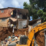 Desabamento parcial de residência deixa uma pessoa ferida em Juiz de Fora