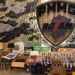 Fábrica clandestina de bebida alcoólica no Centro de BH é fechada pela PM