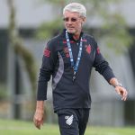 Escalação do Athletico-PR: Odair Hellmann define time para jogo com Botafogo