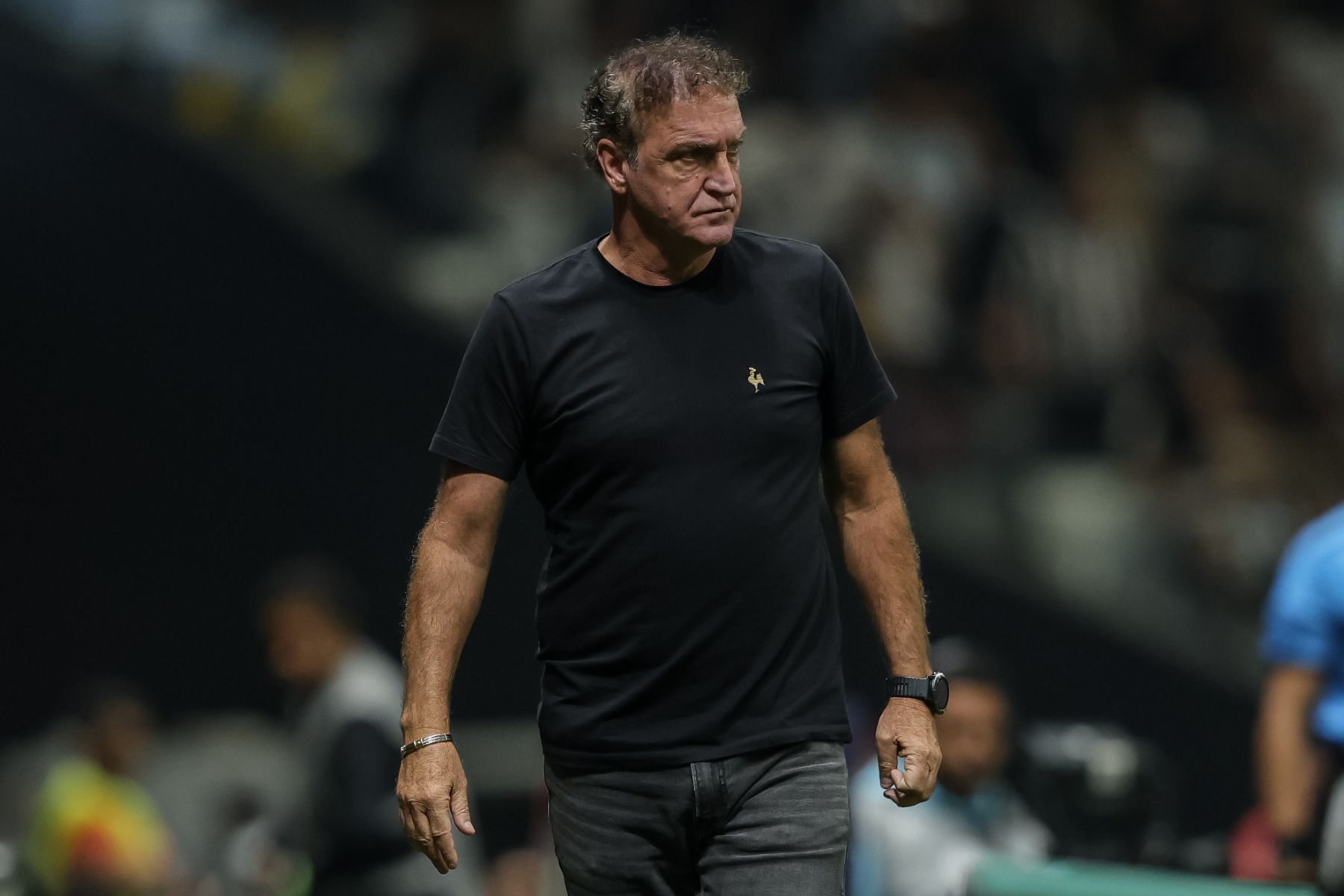 O que fez o Santos agir rápido no mercado e contratar Cuca como treinador