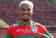 Cria do Atlético é anunciado como reforço de tradicional clube brasileiro