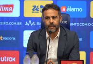 Libertadores é prioridade? Artur Jorge detalha objetivos do Cruzeiro no ano