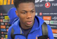 Titular da França avalia momento do Brasil e abre o jogo sobre Vini Jr.