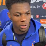 Titular da França avalia momento do Brasil e abre o jogo sobre Vini Jr.