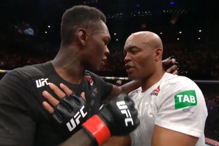 Israel Adesanya e Anderson Silva se enfrentaram no UFC em 2019