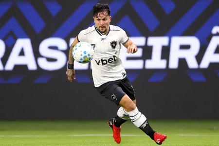 Artur, jogador do Botafogo