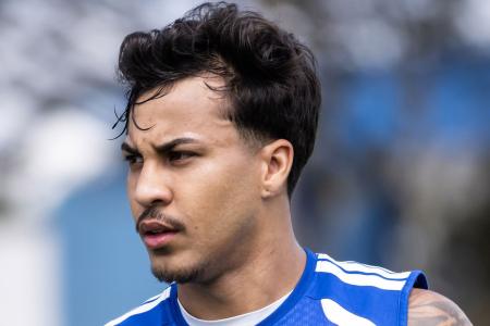 Kaio Jorge durante treino do Cruzeiro na Toca da Raposa II