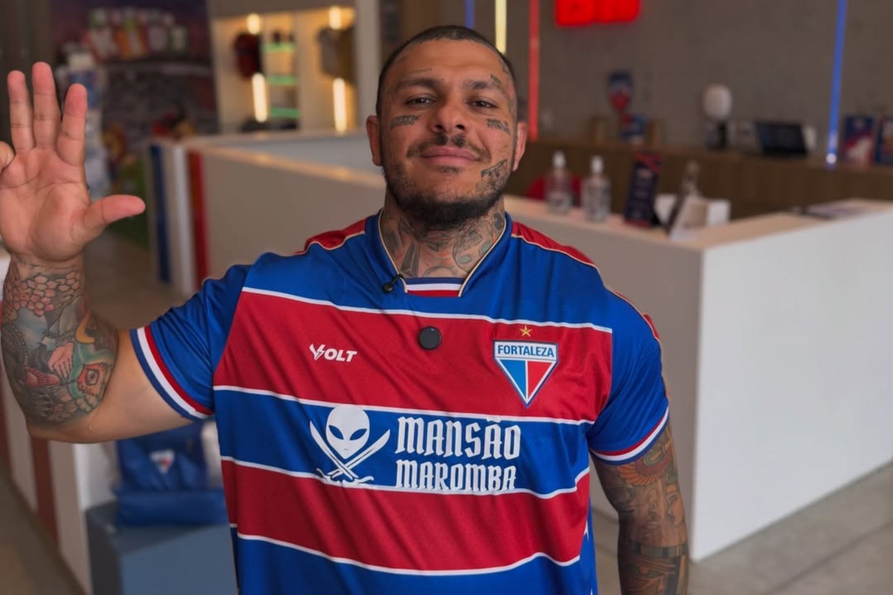 Marca de influenciador milionário patrocinará tradicional clube do Nordeste