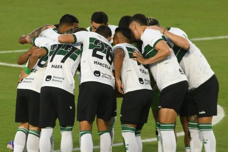 Coritiba em campo pelo Campeonato Brasileiro
