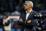 Dirigente do São Paulo é direto sobre demissão de Hernán Crespo