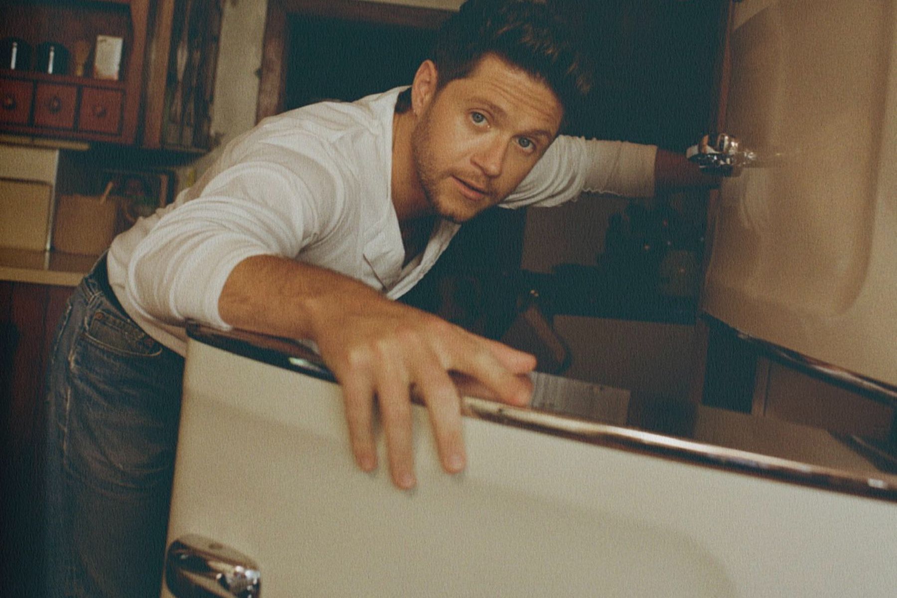 Niall Horan anuncia 'Dinner Party', lançamento do quarto álbum de estúdio