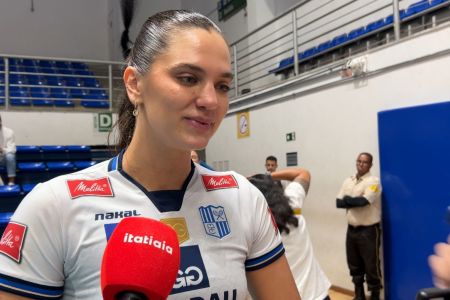 Júlia Kudiess, central do Gerdau Minas