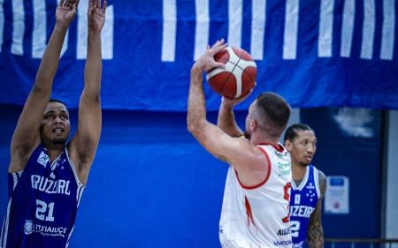 Jogo entre Cruzeiro e Caxias do Sul pelo NBB
