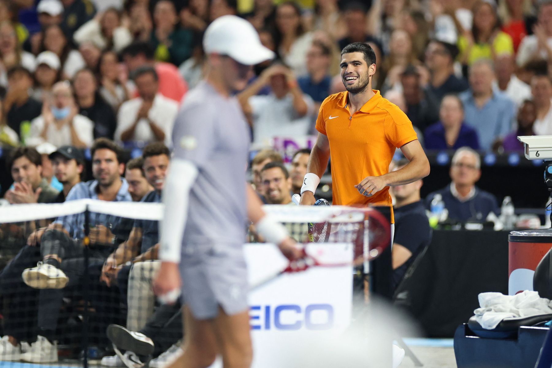 João Fonseca é valente, mas perde para Carlos Alcaraz no Miami Open