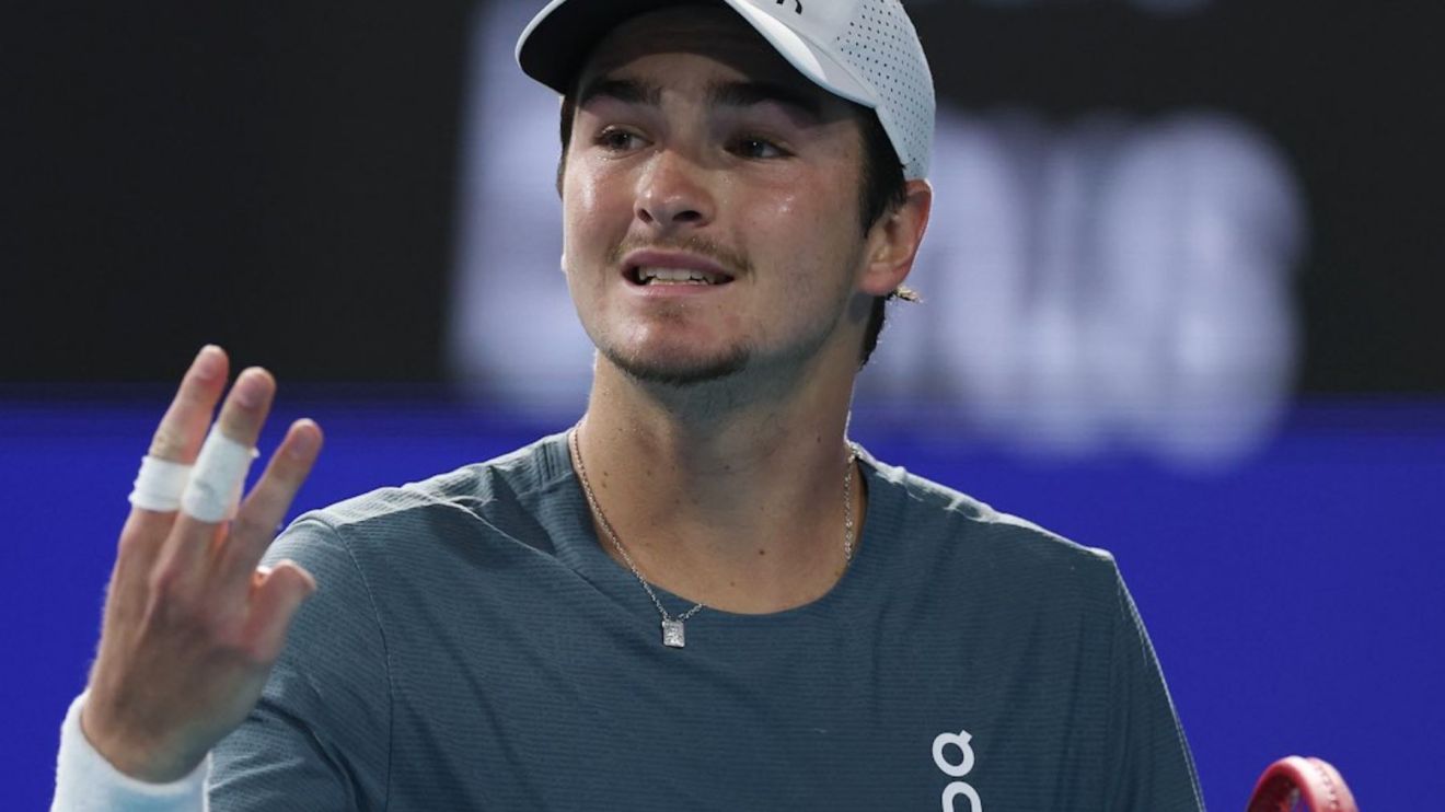 João Fonseca perde para jovem espanhol e é eliminado do Masters 1000 de Madri