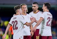 Oyarzabal marca duas vezes, e Espanha goleia Sérvia em amistoso