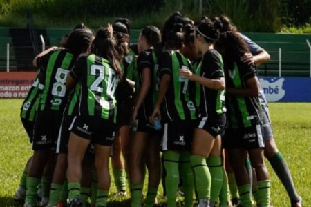 Spartanas em jogo contra o Mixto no Brasileiro Feminino