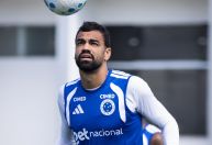 Fabrício Bruno, do Cruzeiro, recebe sondagens de gigante europeu e 'Mundo Árabe'