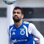 Fabrício Bruno, do Cruzeiro, recebe sondagens de gigante europeu e 'Mundo Árabe'