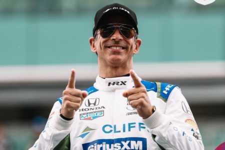 Helio Castroneves, piloto da Mercado Livre Racing na Stock Car