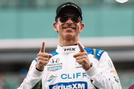 Helio Castroneves, piloto da Mercado Livre Racing na Stock Car