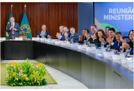 Lula anuncia troca de 14 ministros; veja quem sai e quem entra no governo