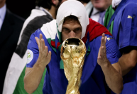 Treinador provoca Itália e confia na classificação: 'Não mais têm Totti'