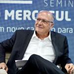Alckmin critica tarifaço dos EUA e afirma que comércio mundial precisa de previsibilidade