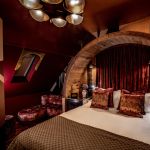 Veja fotos do hotel que esconde whisky nos quartos; eleito o melhor do UK