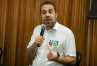 Boulos diz que 'aliança entre bolsonarismo e chantagem política venceu'
