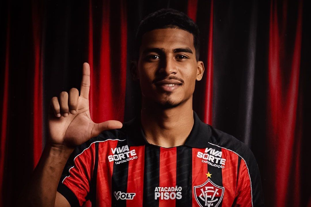 Alvo do Corinthians, atacante da Portuguesa acerta com clube da Série A