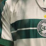 Em campanha especial, Coritiba lança nova camisa para a temporada 2026