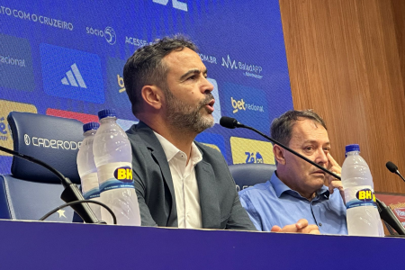 Pedrinho se emocionou ao lado de Artur Jorge