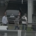 Bolsonaro já está em casa para cumprir domiciliar; veja imagens