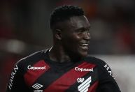 Athletico-PR tem pendurados contra Bahia que podem ser desfalques diante do Atlético