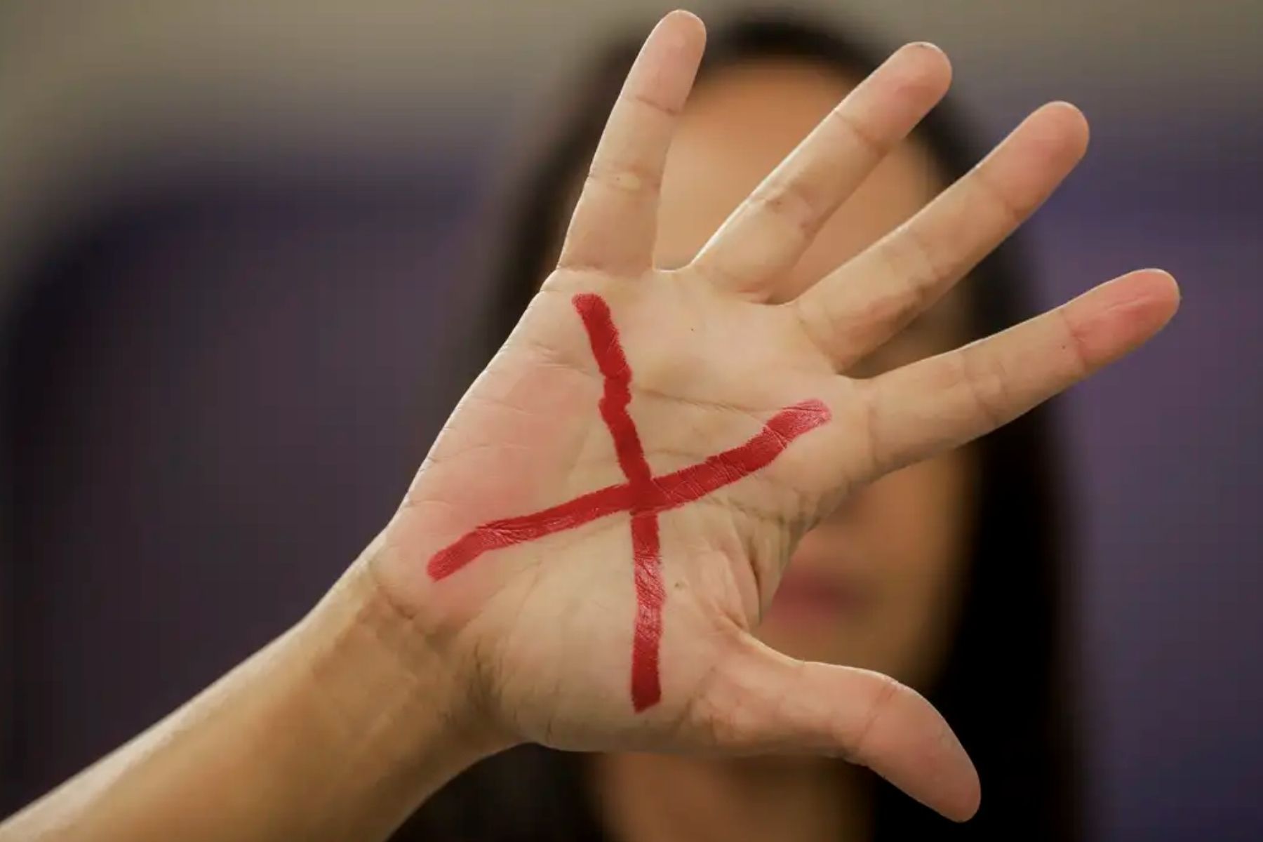 Feminicídios caem 3,2% no Brasil, mas 848 mulheres foram vítimas em 2026