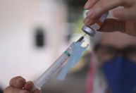 Menos de 10% das cidades de MG atingem meta de vacinação contra HPV entre meninos