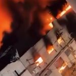 Incêndio de grandes proporções atinge fábrica no Brás, em São Paulo